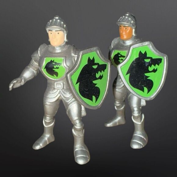 Lakeshore Royal Kingdom Adventures Replacement Knights Flag Red & Green Shields - Picture 2 of 7